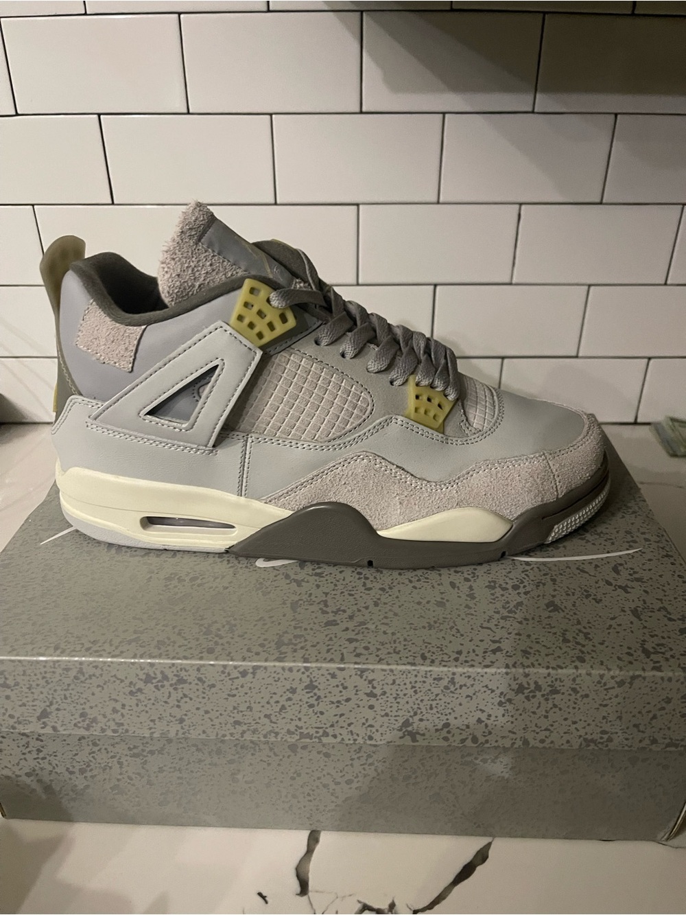 Mens Retro 4 Photon Size 11.